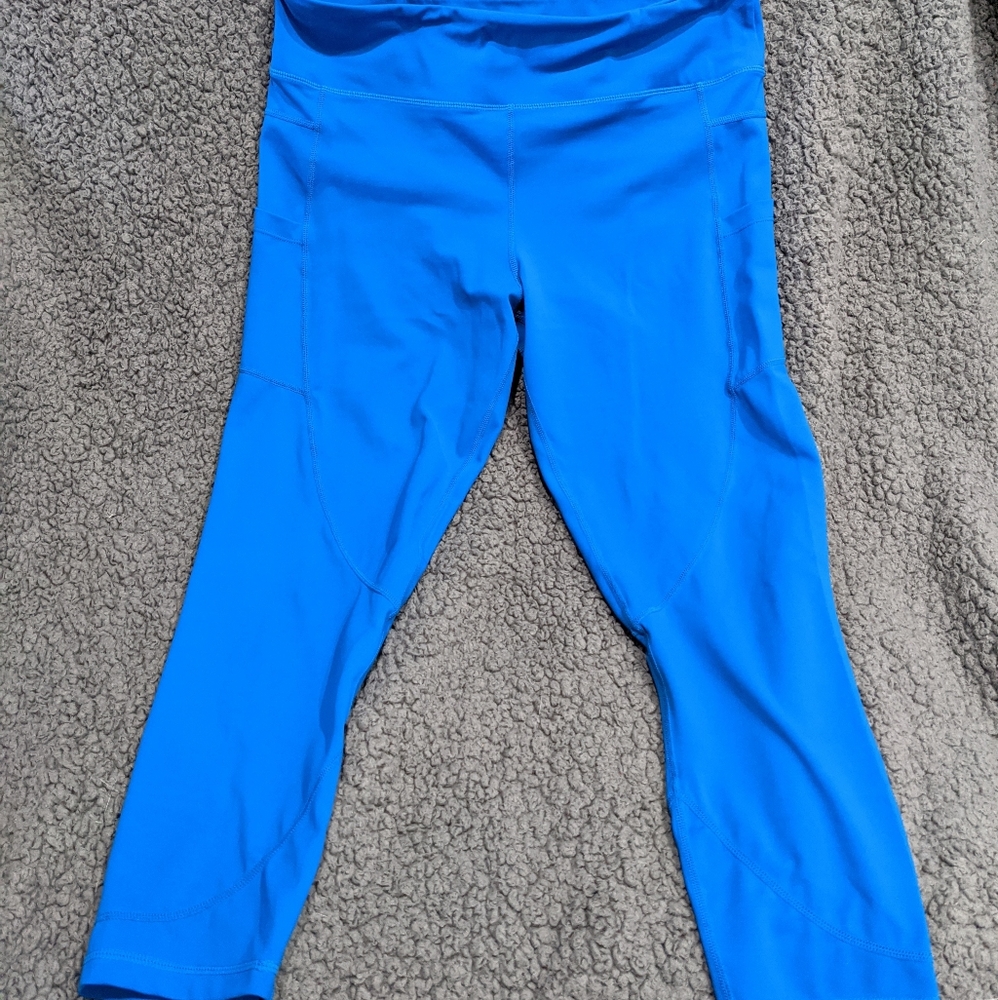 Zyia Blue Pocket Mid-Rise 7/8 24" Size 16-18